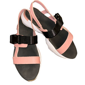 Sorel Womens Kinetic Impact Sling B/W Slingback Sandals 6.5 Medium Buckle Strap